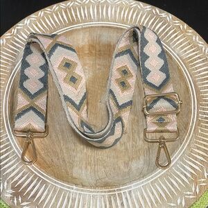 Geometric Patterned Strap in Pink and Gray